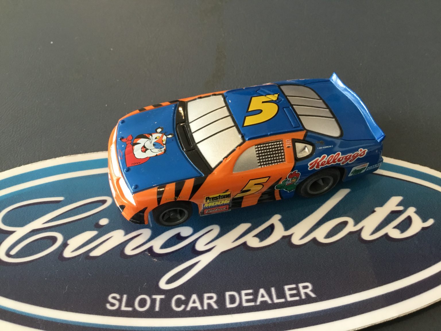 LifeLike HO Nascar Kelloggs 5 Frosted Flakes. Lightly Used.