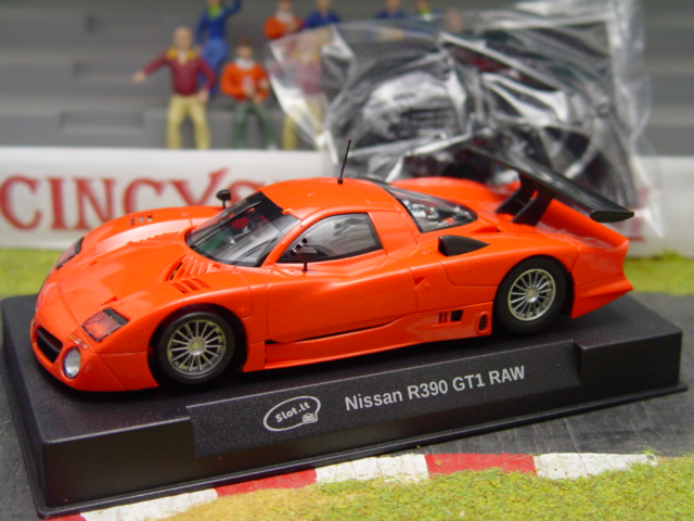 Slot it nissan r390 review