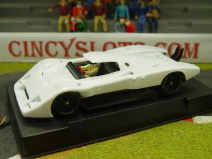 Slot.it SICA21Z Lancia LC2/85 White Unpainted