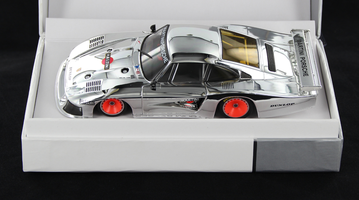Sideways SWLE02 Porsche 935/78 Moby Dick Silver Limited Edition