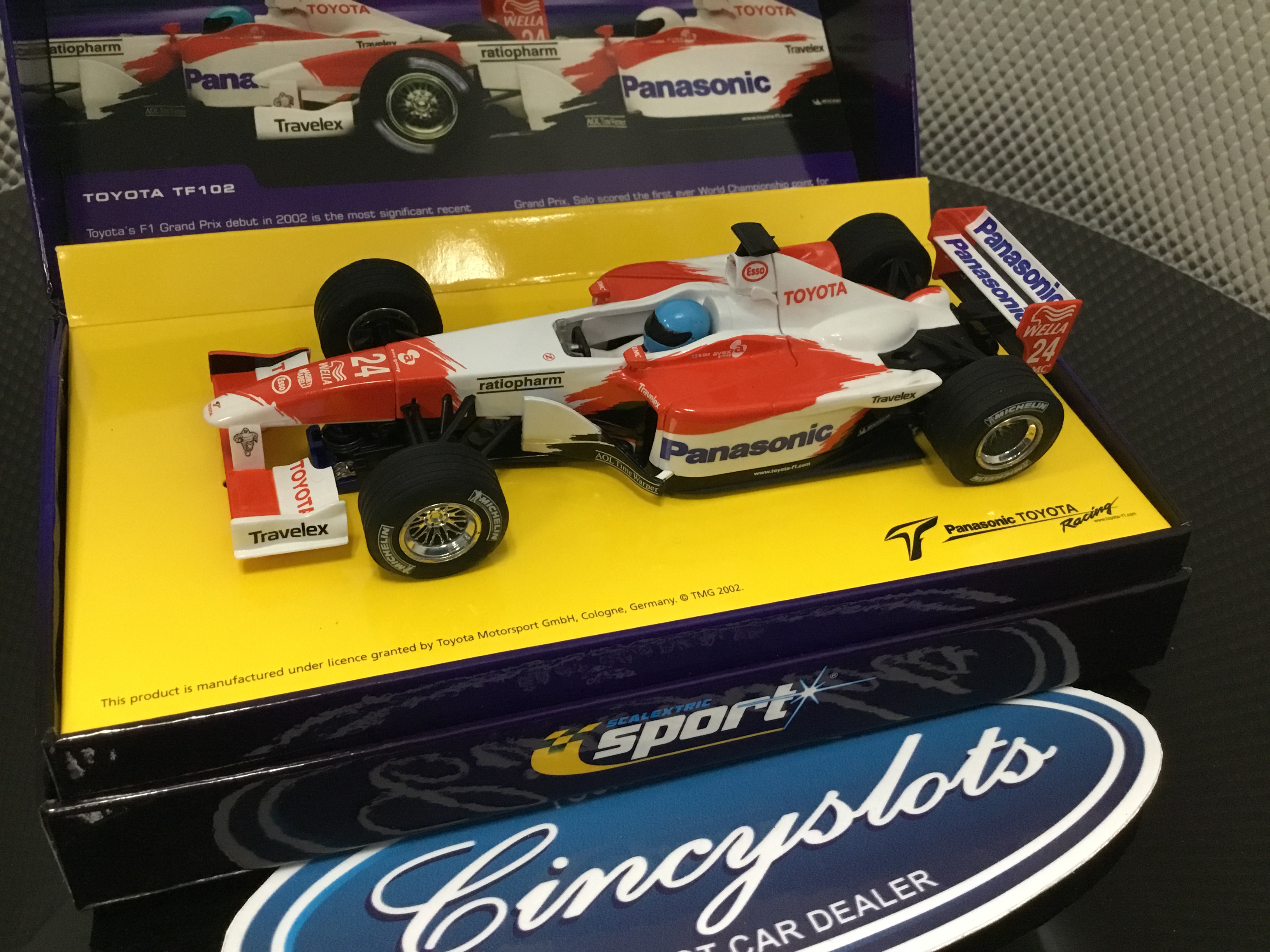 scalextric toyota