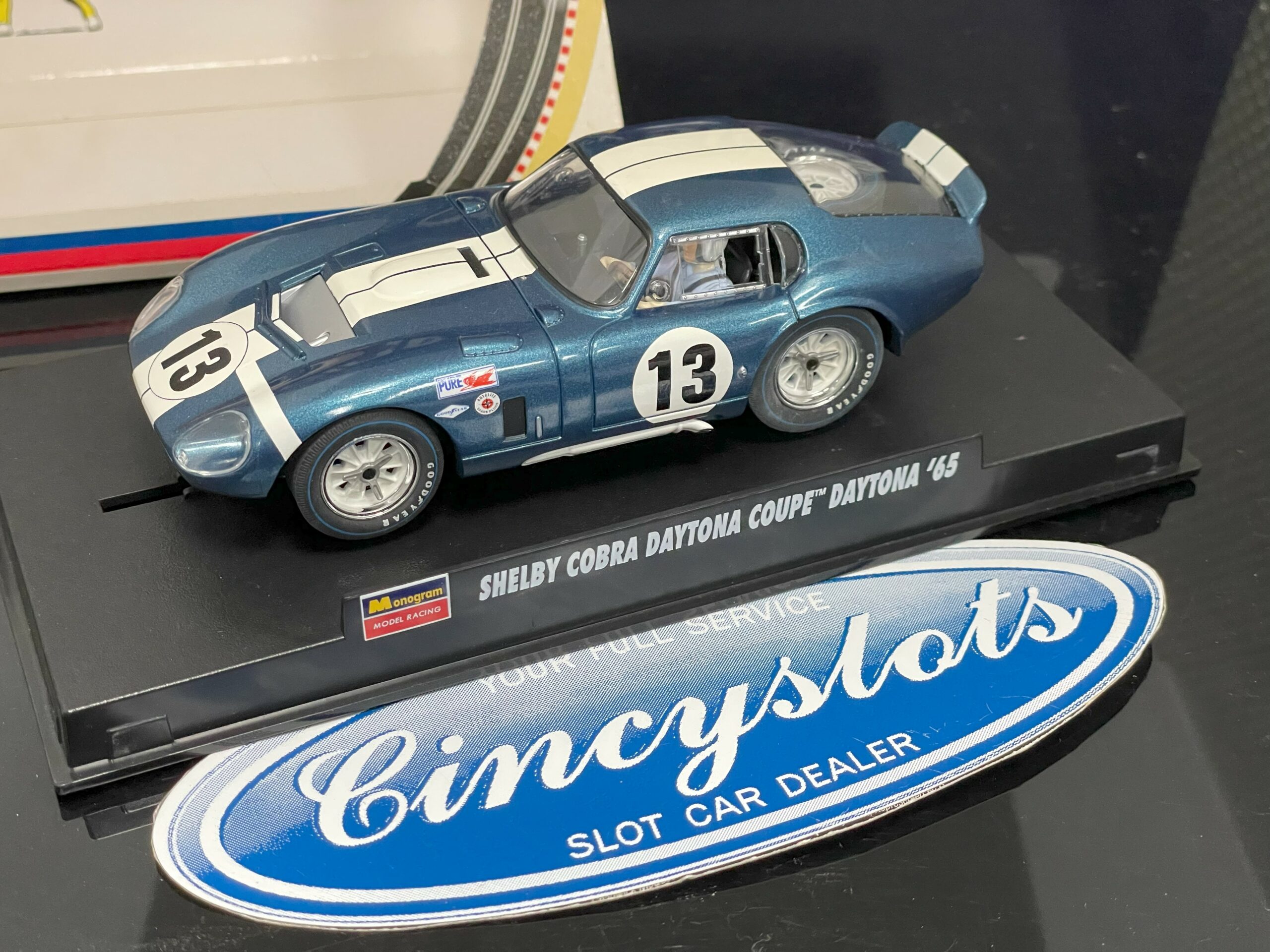 Monogram 85-4852 Shelby Cobra Daytona Coupe 1965. Lightly Used