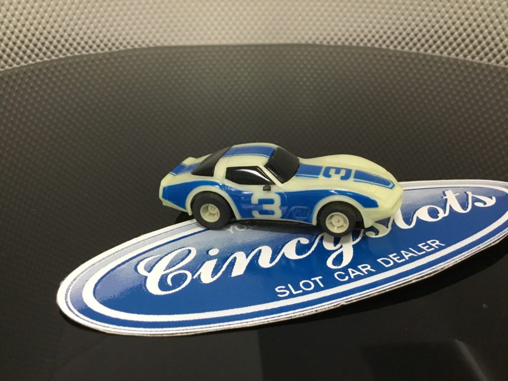 TYCO DAY GLOW CHEVROLET CORVETTE 3 NEW HO SLOT CAR.