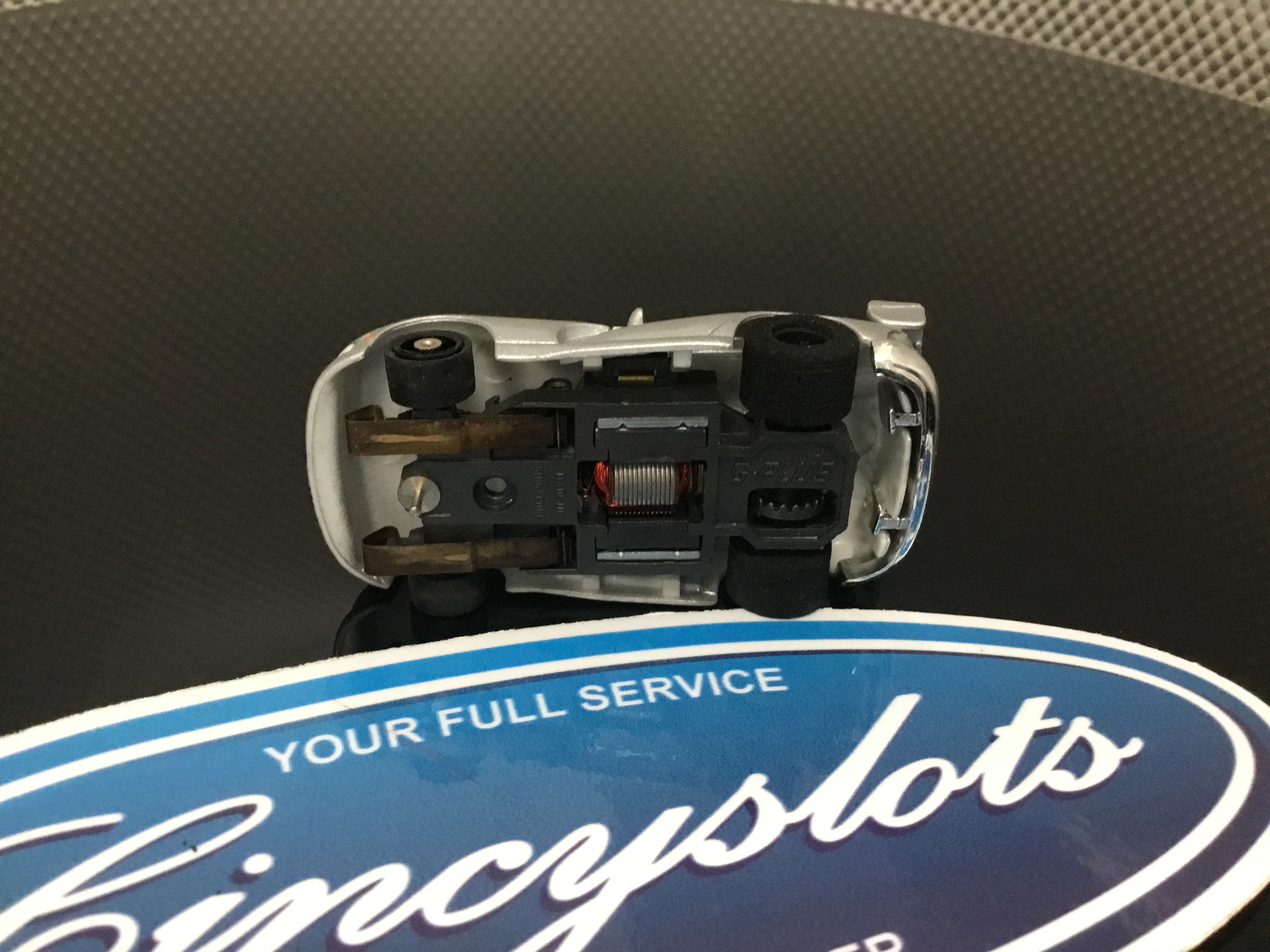 AutoWorld Viper Body with AFX GPlus Chassis HO Slot Car.