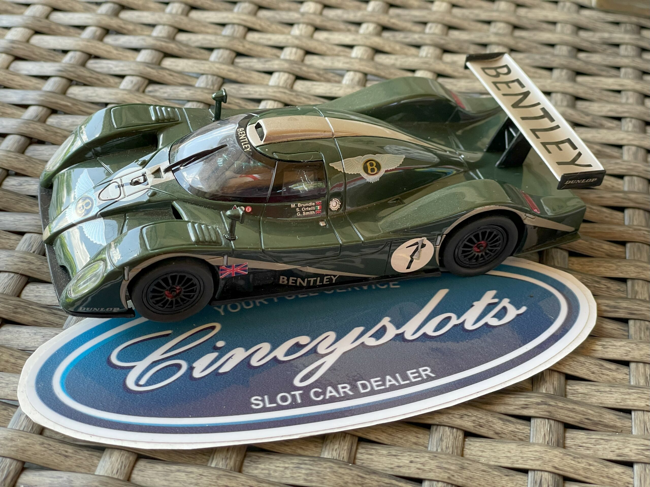 Carrera 25453 Bentley EXP Speed 8 Le Mans 2001 1/32 Slot Car