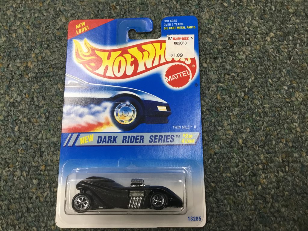 Amazon.com: Hot Wheels HYF04 Premium 2-Pack '91 Nissan