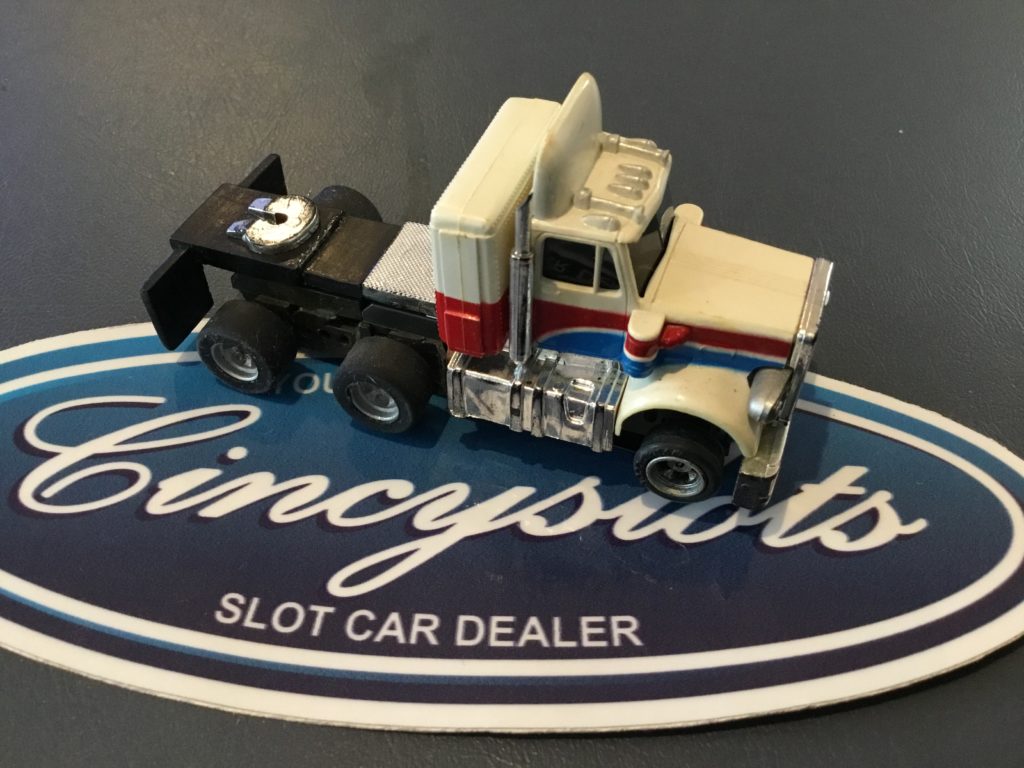 AFX Semi Tractor Trailer Extended Chassis White. HO Slot Car.