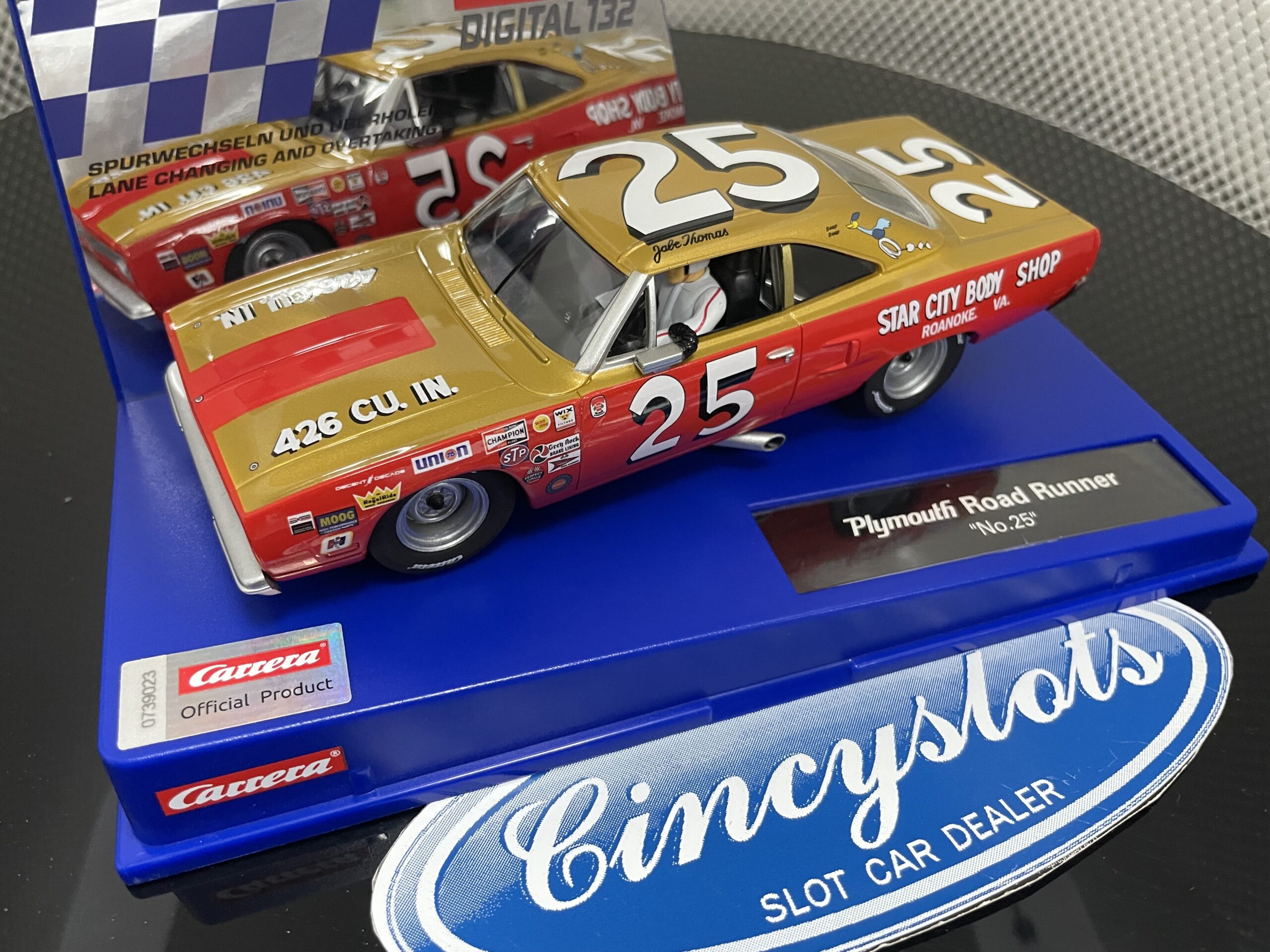  Carrera 31059 Plymouth Roadrunner No.25 1:32 Scale Digital Slot  Car Racing Vehicle Digital Slot Car Race Tracks : Toys & Games