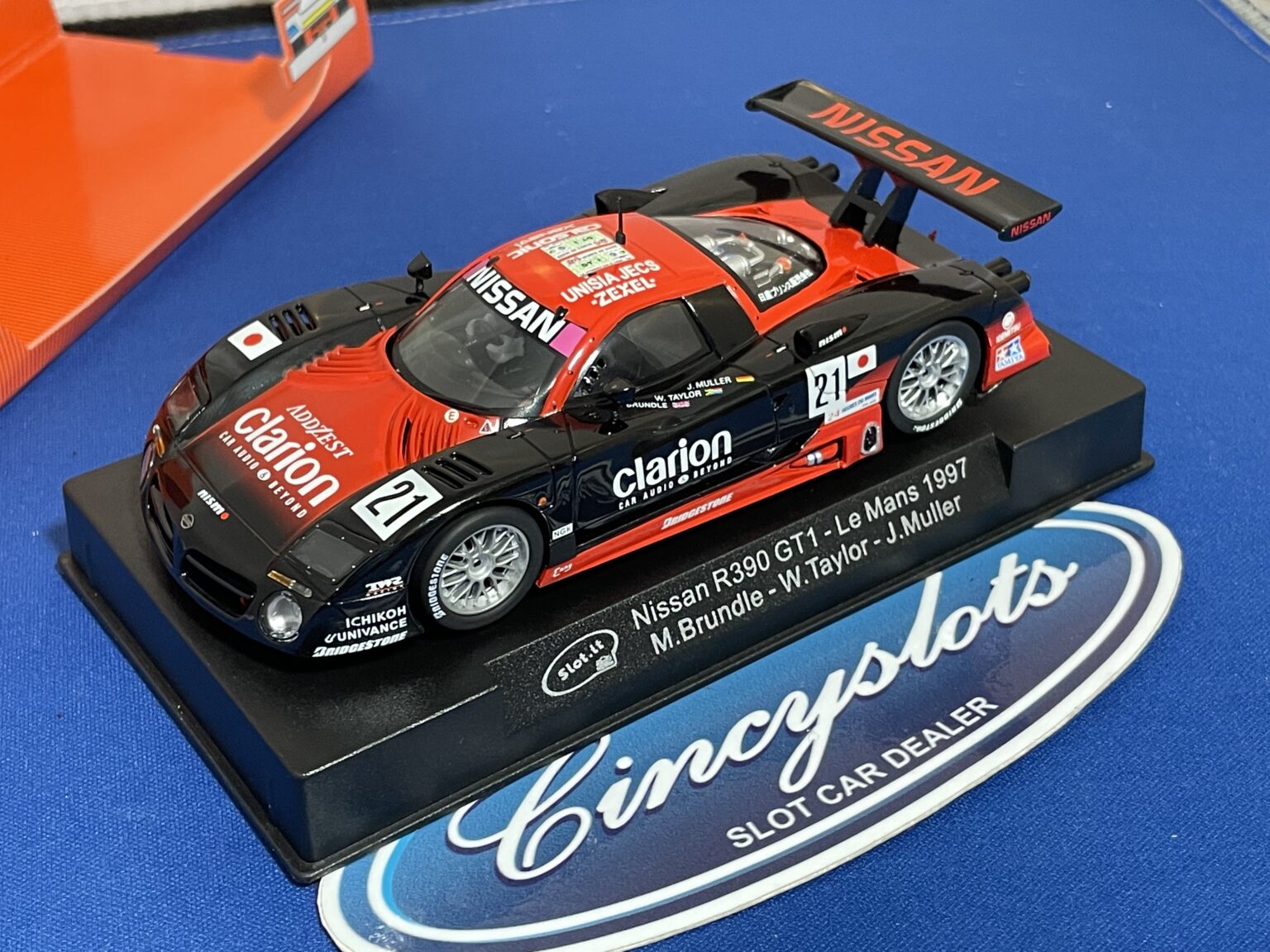 Slot.it CA05c Nissan R390 GT1, 1/32 Slot Car.