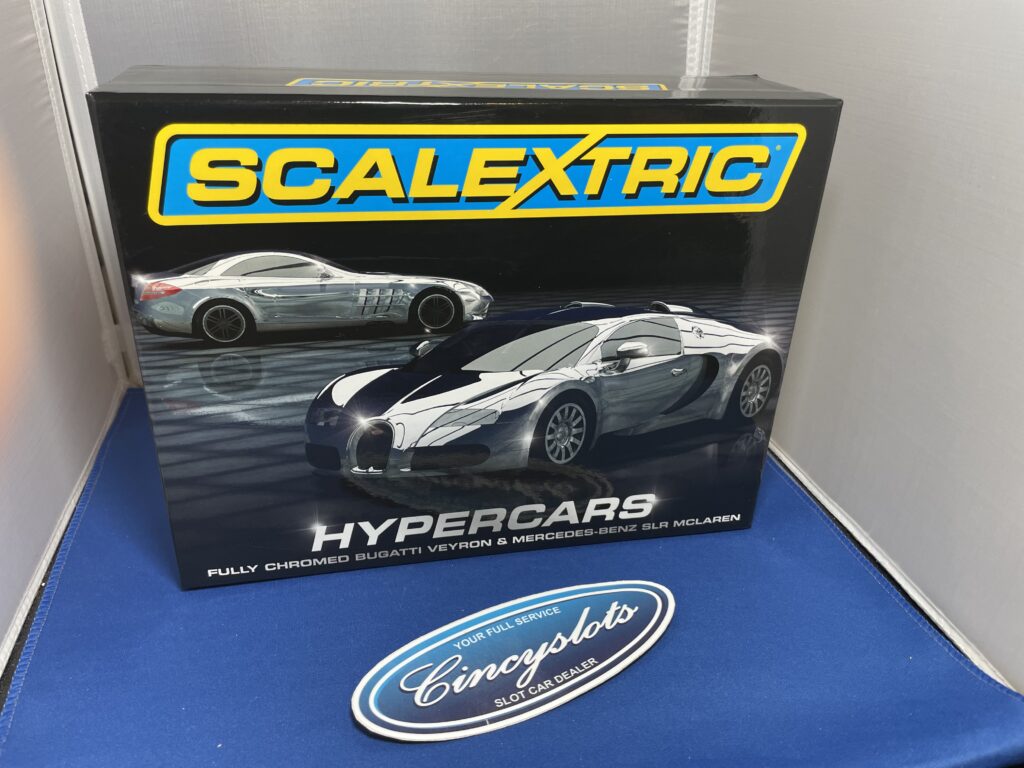 Scalextric C3169A Hypercars Bugatti Veyron & McLaren, 1/32 Slot Car.