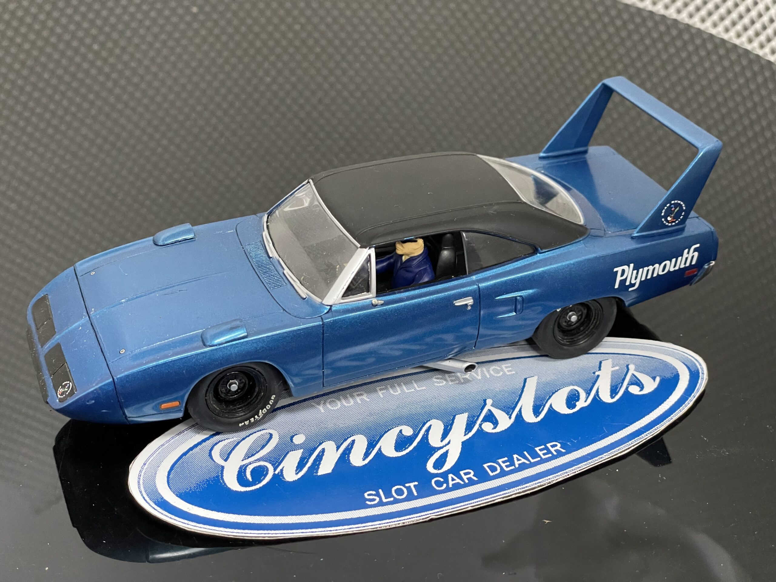 Carrera Evolution auto | Alles voor je racebaan bij Racebaan-winkel.nl Carrera Evolution auto | Alles voor je racebaan bij Racebaan-winkel.nl