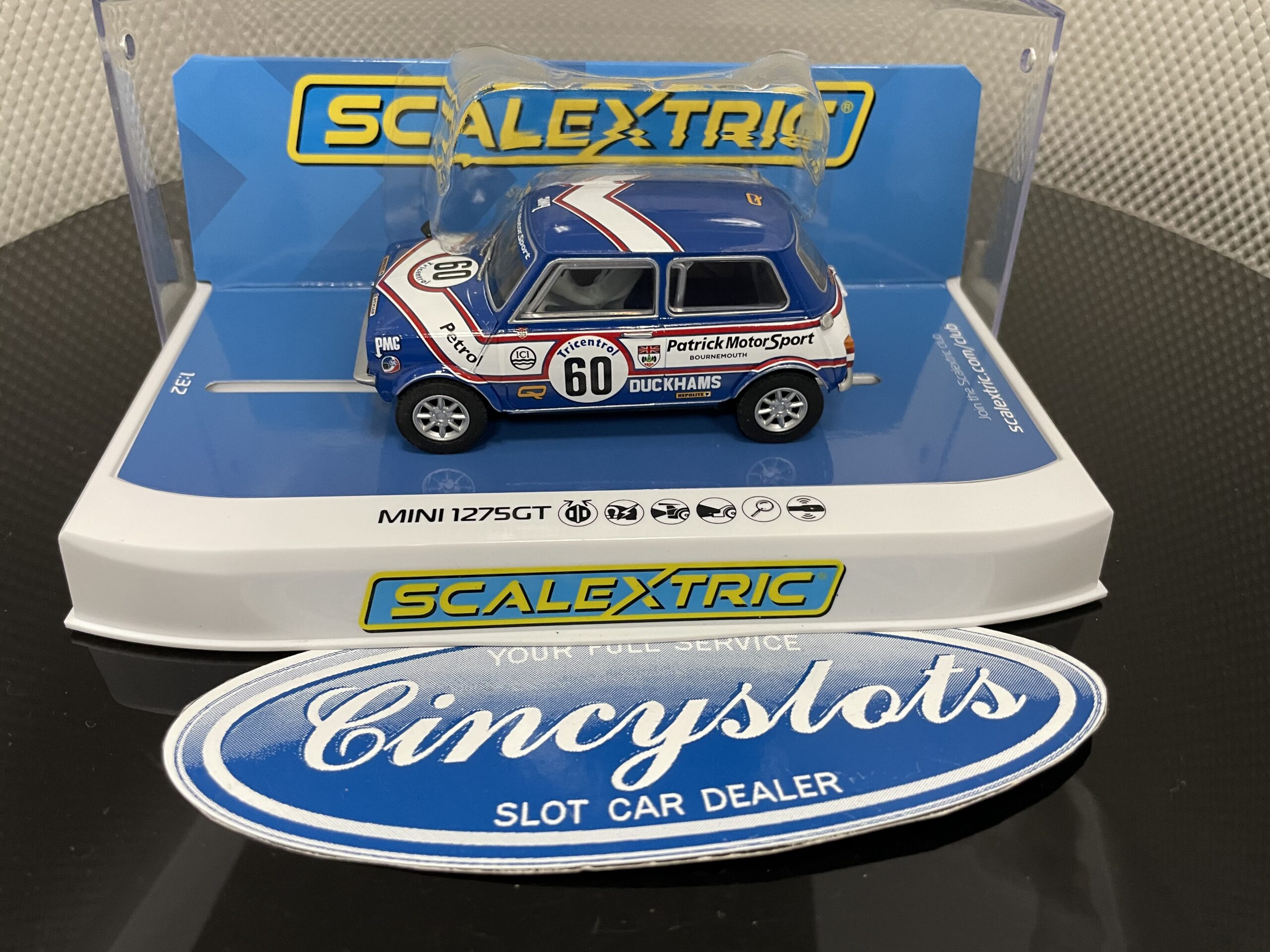 Mini scalextric store