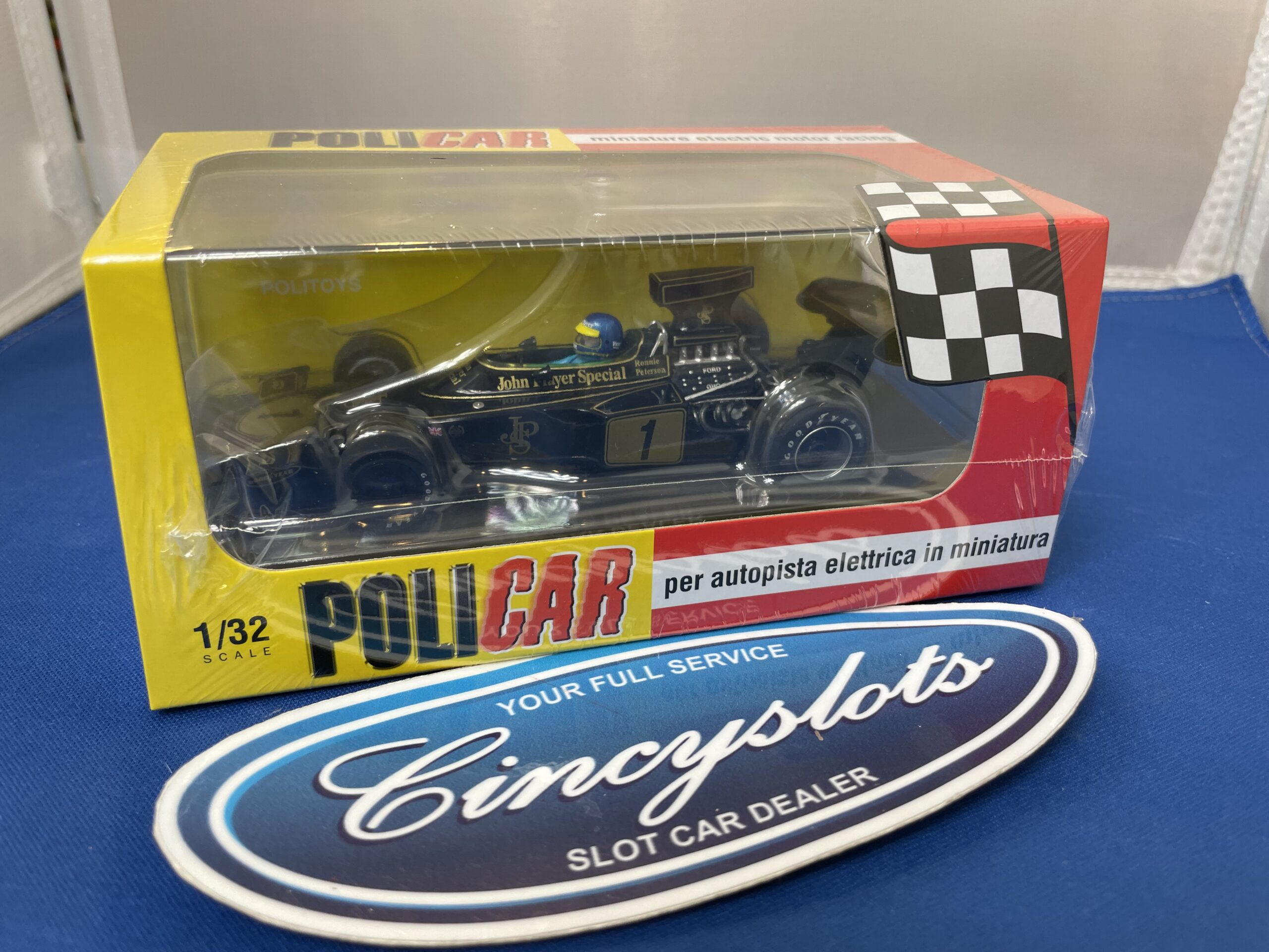 Policar PCAR02G Lotus 72E Ronnie Petersen 1/32 Slot Car.