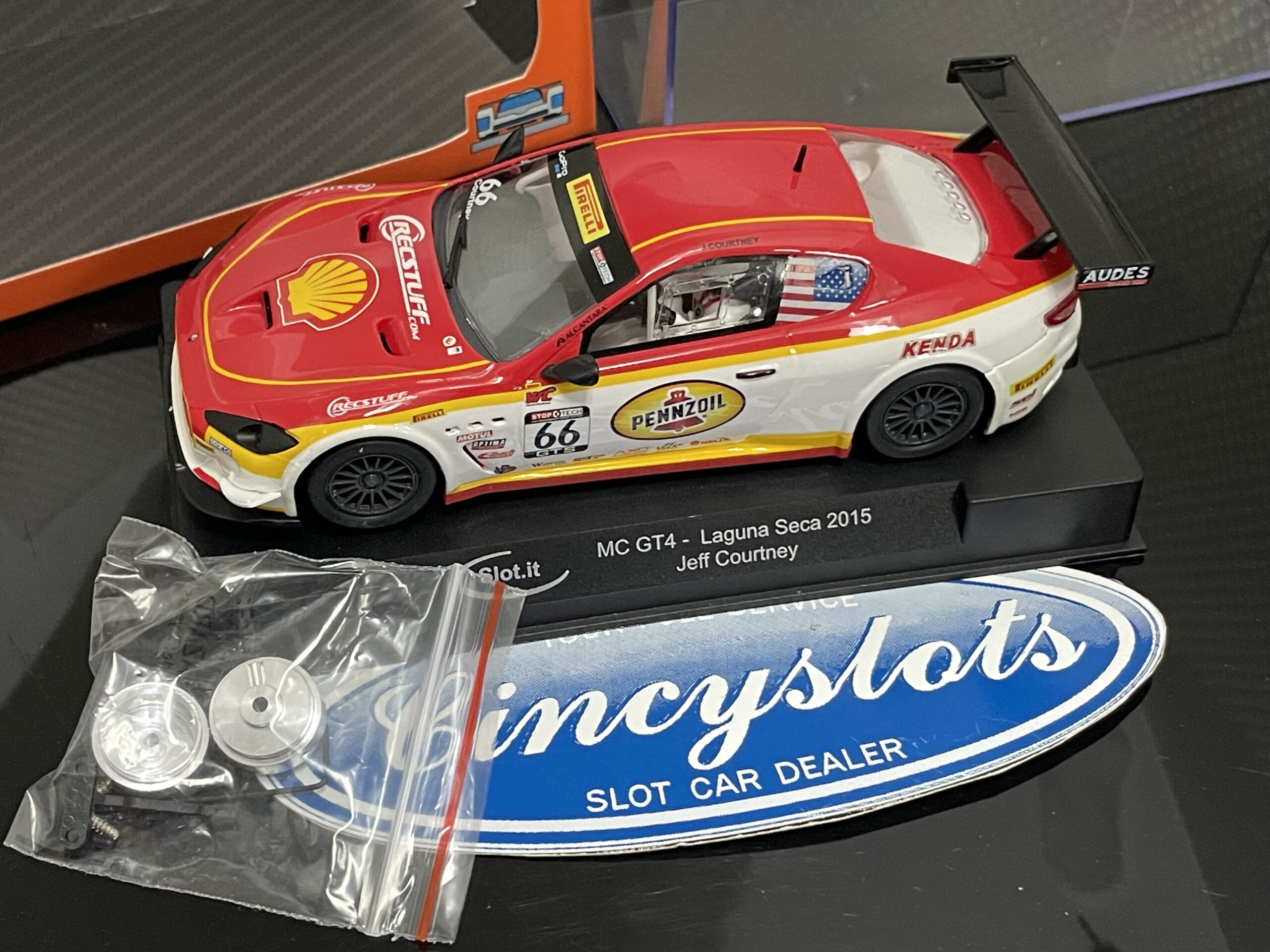 Slot.it CA48b Maserati MC GT4 1/32 Slot Car.