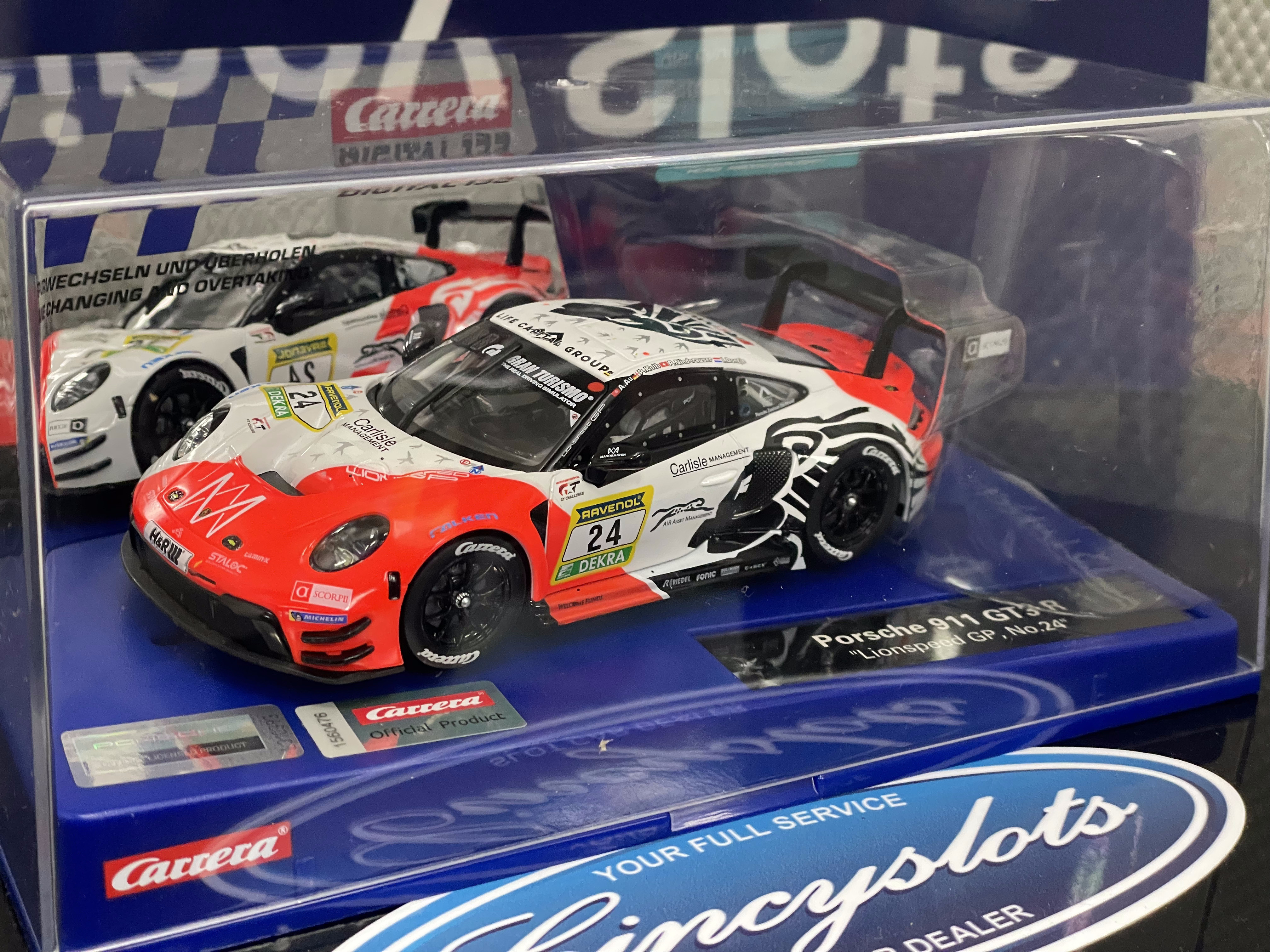 Carrera D132 32064 Porsche 911 1/32 Slot Car.